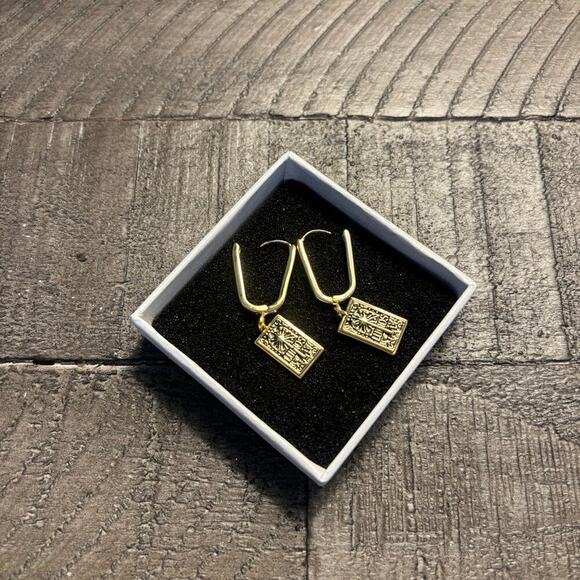 Pura Vida Harry Potter Lumos Earrings Dangling Feminine Magic Core - Picture 4 of 4